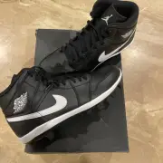 Jordan 1 Retro MCS Men's Baseball Cleats AV5354-011 Men's Size 10