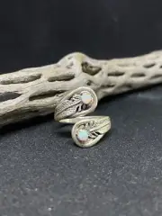 Native Navajo White Fire Opal ￼sterling silver Feather Adjustable ￼ring size 9.5