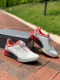 在飛比找Yahoo!奇摩拍賣優惠-正品Ecco愛步高爾夫球鞋熱賣女全新女子高爾夫S3系列高爾夫