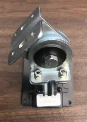 New Ergotron Double Pivoting Mounting Bracket 47-093-800