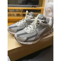 在飛比找蝦皮購物優惠-Nike 休閒鞋 Zoom Vomero 5 PRM 復古慢