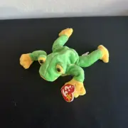 Ty Beanie Baby Frog Smoochy 1997 Retired Green Stuffed Animal Plush w/ Tags