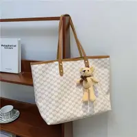 在飛比找ETMall東森購物網優惠-Bear cute pendant womens bag l