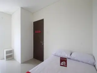 Best Price 2BR Apartment at Northland Ancol Residence By Travelio