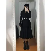 在飛比找ETMall東森購物網優惠-早秋穿搭輕奢時裝套裝黑色裙子