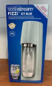 NEW SodaStream Fizzi Sparkling Water Maker Icy Blue Limited Edition JD