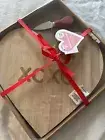 New SEASONAL COLLECTION Heart-Shaped Bamboo Cheese Board with Knife