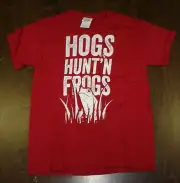 Arkansas Razorbacks Football Hogs Hunt'n Frogs T-shirt New Never Worn
