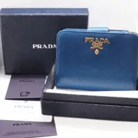 在飛比找蝦皮購物優惠-近全新 PRADA 短夾 Saffiano皮革 mercar