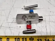 NoShok 2070-MFS 1/2" NPT Needle Valve Block & Bleed Hard Seat Male to Fem 316 SS