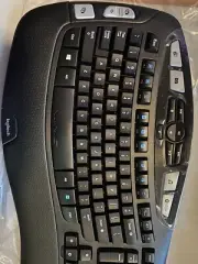 Logitech Mk 570 Comfort Wave, Keyboard And Mouse New In Box￼