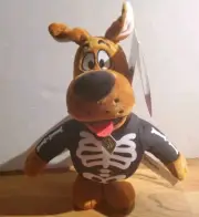 Scooby-Doo! Side Stepper 12" Plush Plays Scooby-Doo Theme Song Tested Working