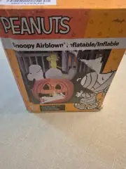 Gemmy Airblown Snoopy and Woodstock on Pumpkin Scene Peanuts 4.5 ft Tall #73950