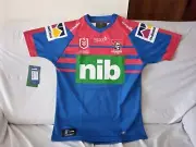 NEWCASTLE KNIGHTS BNWT PLAYER FIT JERSEY SIZE MEDIUM