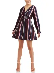 Almost Famous Juniors' Long Peasant Sleeve Smocked Waist Dress. Size: Large