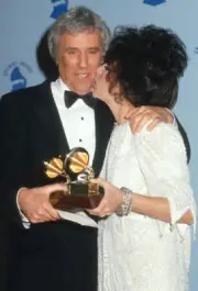Married couple composer Burt Bacharach & Carole Bayer Sager 1987 OLD PHOTO 2