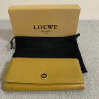 在飛比找PopChill優惠-[二手] Loewe 金色長夾