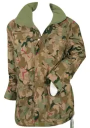 NEW! $360 Burton Skylar Gore Tex Jacket! Large Camo With Pink Detailing