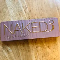 在飛比找蝦皮購物優惠-Urban Decay Naked 3 眼影盤 (二手）