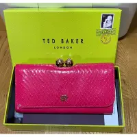 在飛比找蝦皮購物優惠-TED BAKER桃紅色長夾