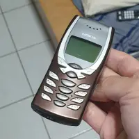 在飛比找蝦皮購物優惠-出清經典收藏 Nokia 8250  咖啡色 蝴蝶機  冷光