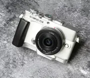 Handmade Wooden L Handle Hand Grip with Alloy Baseplate for Olympus EP7 Camera