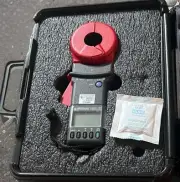 Greenlee Ground Resistance Tester - CMGRT-100 Clamp-On Meter-new With Case
