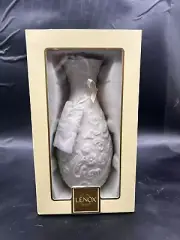 Lenox Great Giftables Embossed Vase with Mini Frame