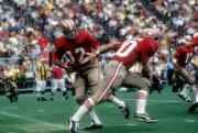 John Brodie Of San Francisco 49Ers Drops Back To Pass 1971 NFL OLD PHOTO 11