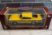 Road Legends 1969 Plymouth Barracuda 383 Yellow 1:18 Scale