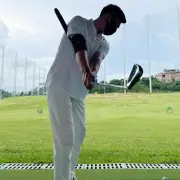 Golf Swing Trainer for Men Women Portable Beginners Alarm Golf Training Aid