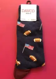 DAVCO Men’s Socks Football and Flags Size 10-13 NEW