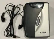 JENSEN CASSETTE FM AM PORTABLE WALKMAN WITH WIRED HEADPHONES