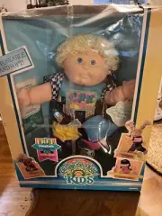 Vintage 1990 Hasbro Cabbage Patch Kids Doll 16" Poseable Weebok Designer Line