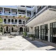 Elegant Loft In Santa Ana