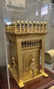 Ancient Egyptian Selket Cabinet Replica in Plexi Display Box - King Tut Tomb