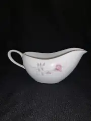 Camelot American Rose 1655 Gravy Boat