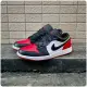 【NIKE 耐吉】Air Jordan 1 Low Bred Toe 黑紅 黑頭 男鞋(553558-161)