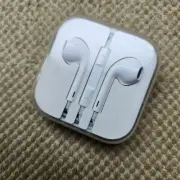 Apple OEM Wired White Ear Buds w Case iPhone iPad iPod 3.5mm Aux Jack Headphones