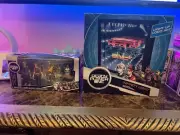 Ready Player One Infinity Light Light Up 3D Logo Art & 4 Pack (GameStop Ex) Figs