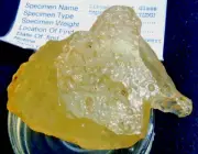 Libyan Desert Glass Meteorite Tektite impact specimen( 510 crt)Dimples Gem AAA+