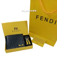 在飛比找蝦皮購物優惠-Fendi 真皮男士錢包 FENDI 帶鑰匙扣紙袋套裝禮盒