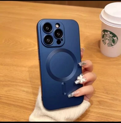 Apple Silicone Case with MagSafe for iPhone 14 Pro Max - Blue