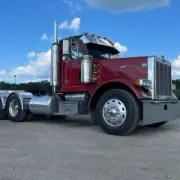 L-B11-10D-20-1123 20" Peterbilt 379 Box end with tow hole, blind mount 10 guage