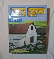 Ertl Farm Country Toy Dairy Barn Set Cows, Fence, Barn MIP 1/64!