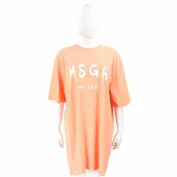 在飛比找Yahoo奇摩購物中心優惠-MSGM 塗鴉白字母粉橘色短袖長版TEE 洋裝