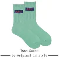 在飛比找ETMall東森購物網優惠-純色字母韓國個性原創街頭襪子