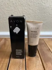 Avon Ideal Shade Fresh And Light Foundation Medium Beige 1 fl oz Damaged Box