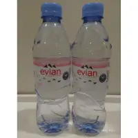 在飛比找蝦皮購物優惠-法國 evian 礦泉水 瓶裝水 水 寶特瓶