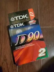 TDK D90 High Output Normal Bias Blank Cassette Tapes 2-Pack New but Case Crack